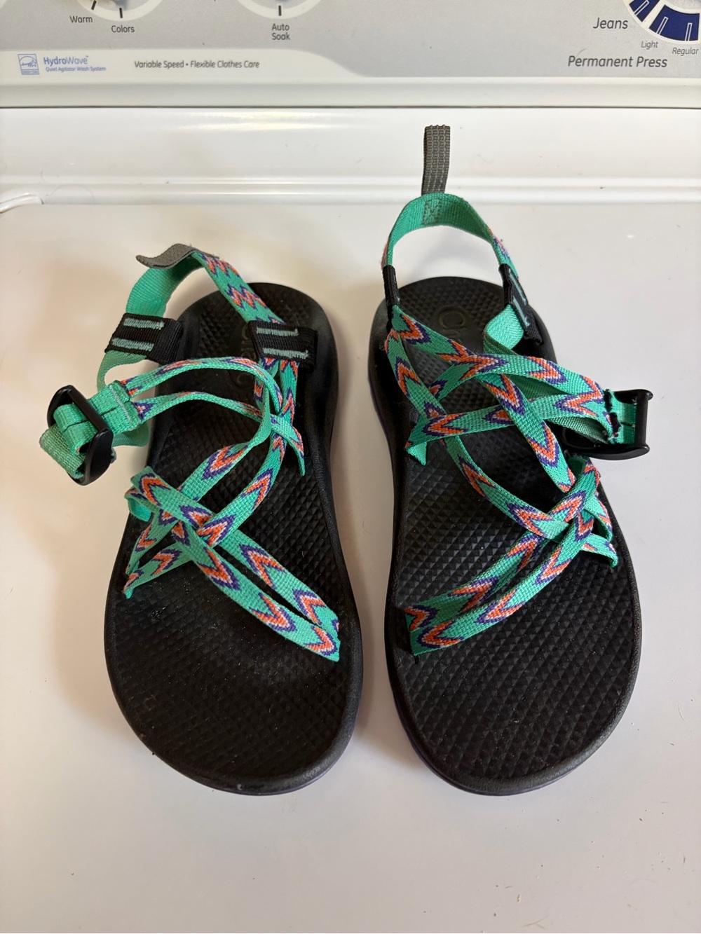 Chaco Kids Teal Multicolor Strapped Sandals